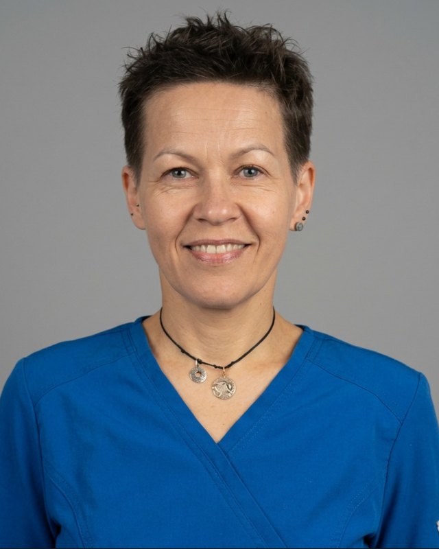 Inga Alaburdaite, DVM — veterinary advisor to Pup Class